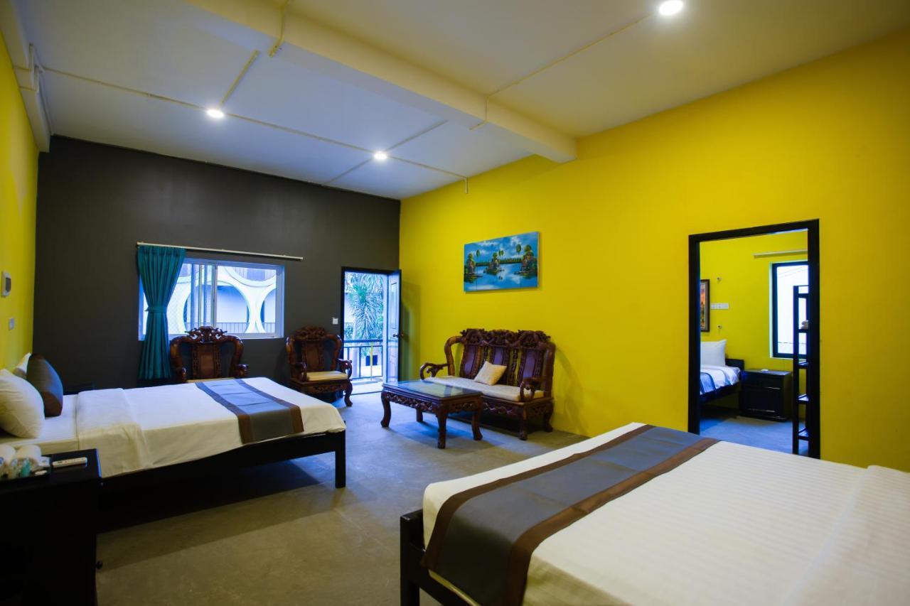 White Rabbit Hostel Siem Reap Esterno foto