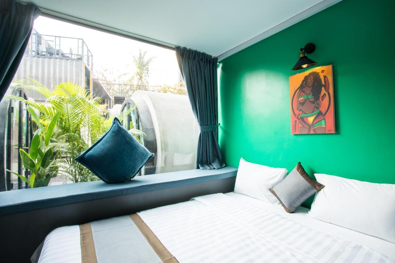 White Rabbit Hostel Siem Reap Esterno foto